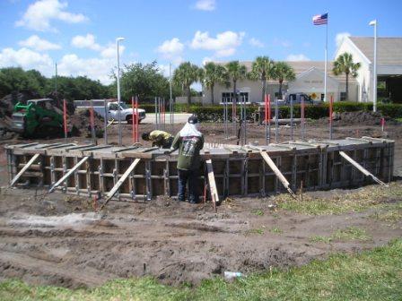 09.11.01 Memorial Plaza - Construction